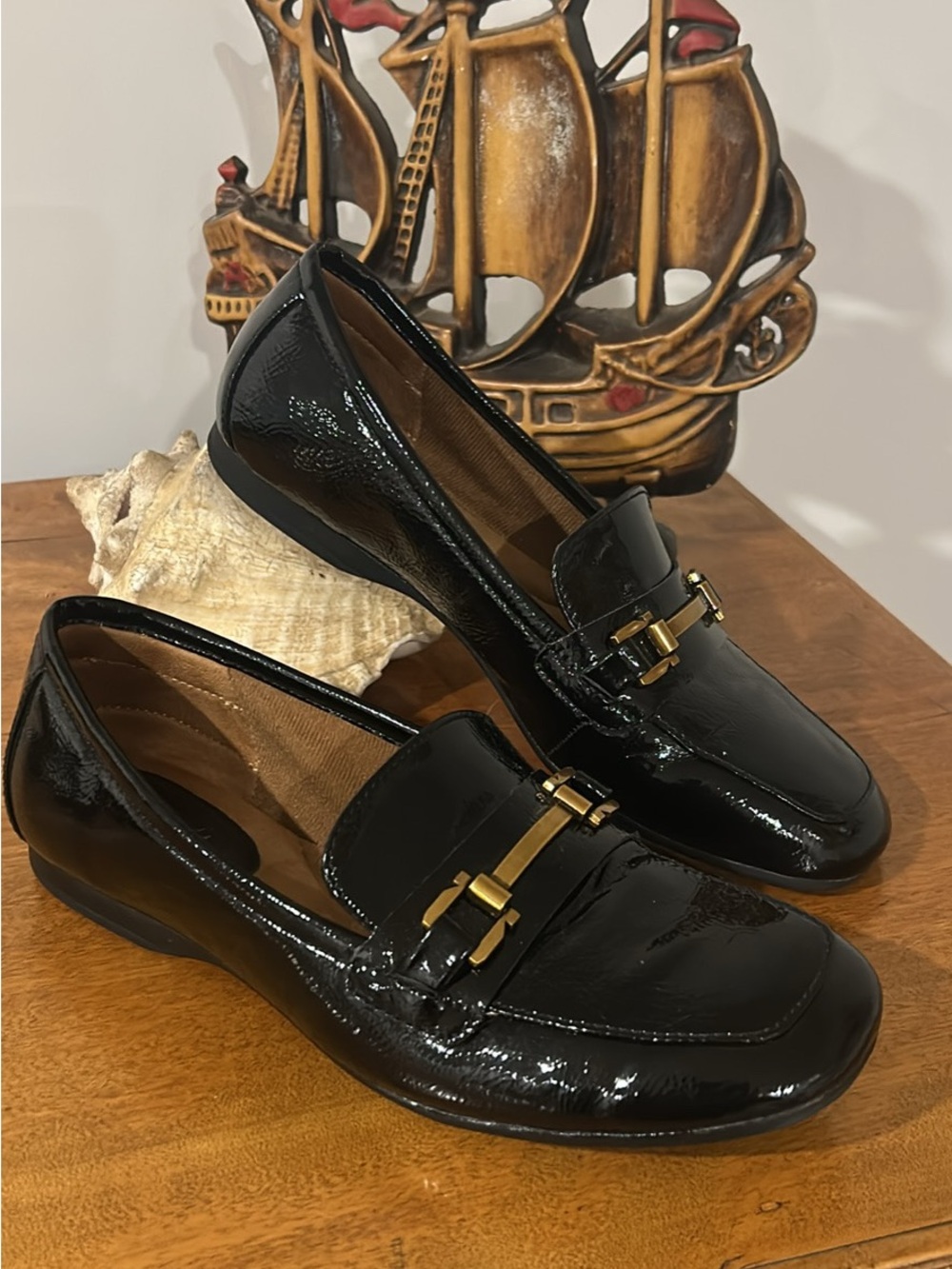 Women’s faux leather loafers